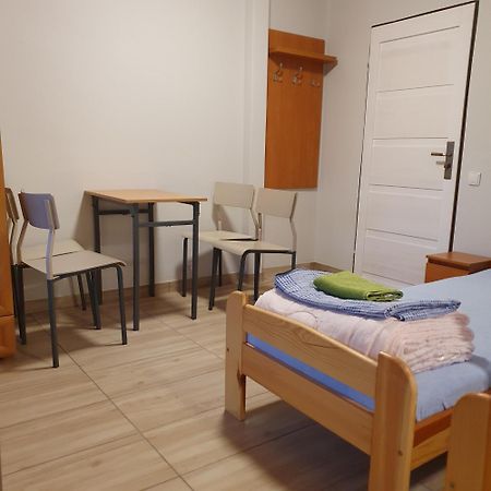 Noclegi Silesia Aster Тичи Стая снимка